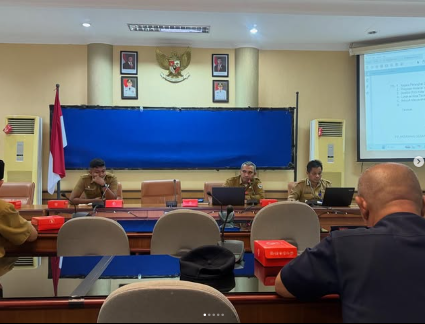 Lurah Selumit Menghadiri Rapat Koordinasi Pelaksanaan Gerakan ASRI (Aman, Sehat, Resik, Indah) Di Lingkungan Pemerintah Kota Tarakan